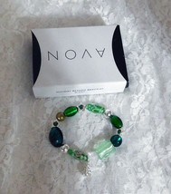 Avon Holiday Beaded  Bracelet in Green New in Box  - £7.55 GBP