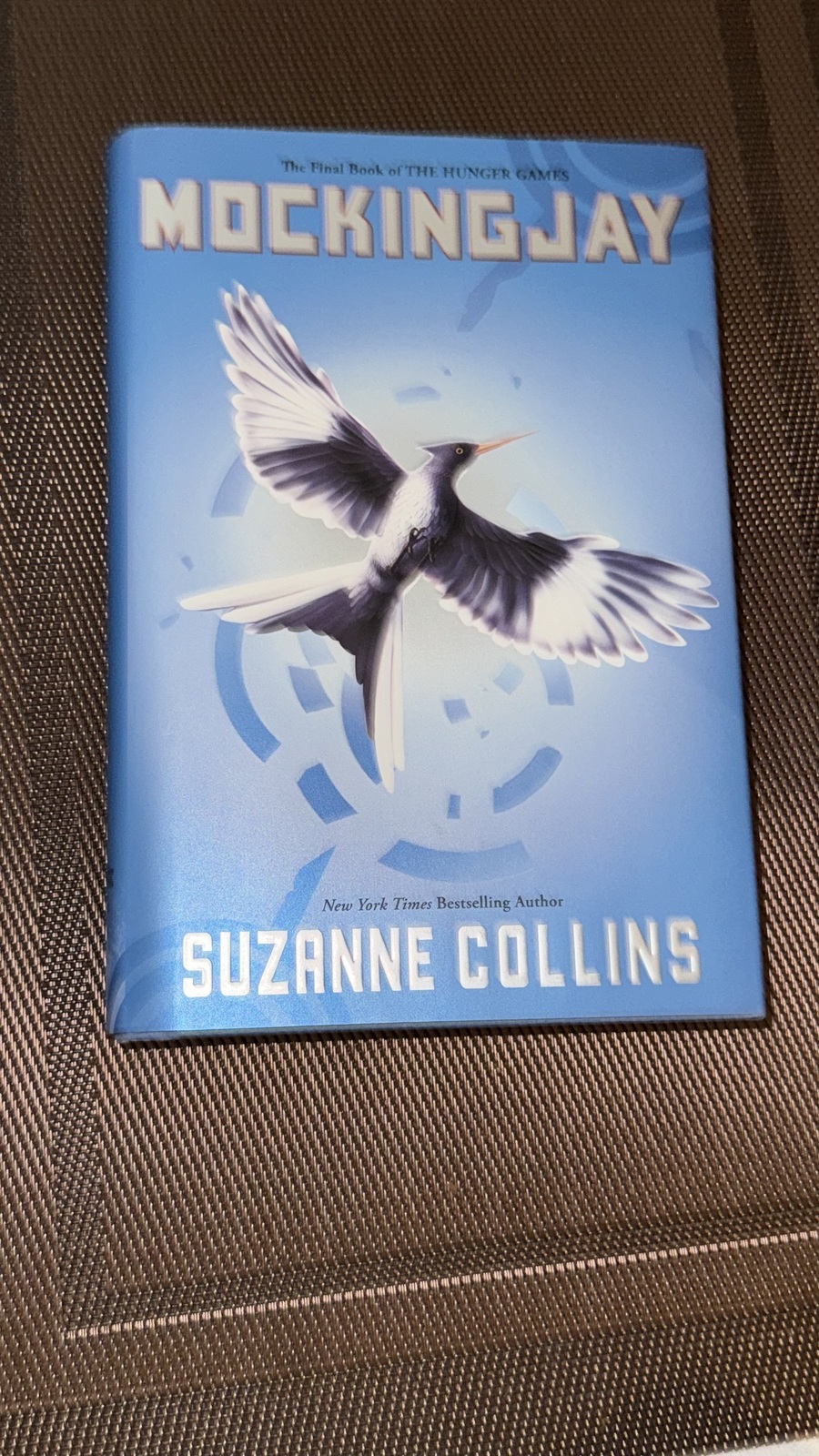 Mockingjay by Suzanne Collins First Edition Hardcover Book Hunger Games ... - $15.99