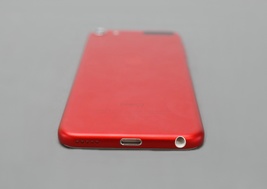 Apple iPod Touch 6th Generation (PRODUCT) A1574 32GB - Red (MKJ22LL/A) image 4