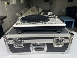 Stanton STR8-100 Professional DJ Digital Turntable W/Power Cord &amp; Travel... - $445.49