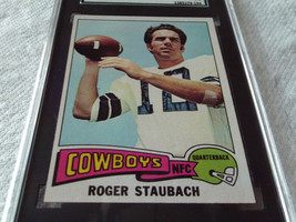 1975  TOPPS   # 145   ROGER  STAUBACH   SGC  82    DALLAS  COWBOYS  FOOT... - £67.78 GBP