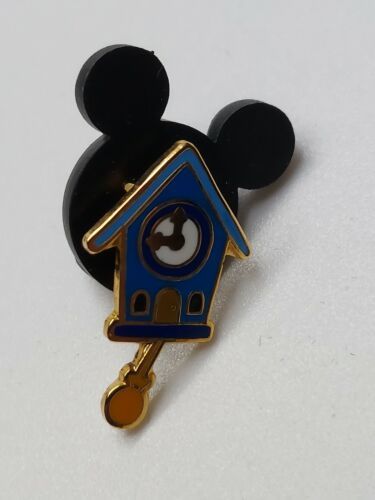 Pinocchio Cuckoo Clock Disney World Vintage Enamel Pin 2004 - $19.60