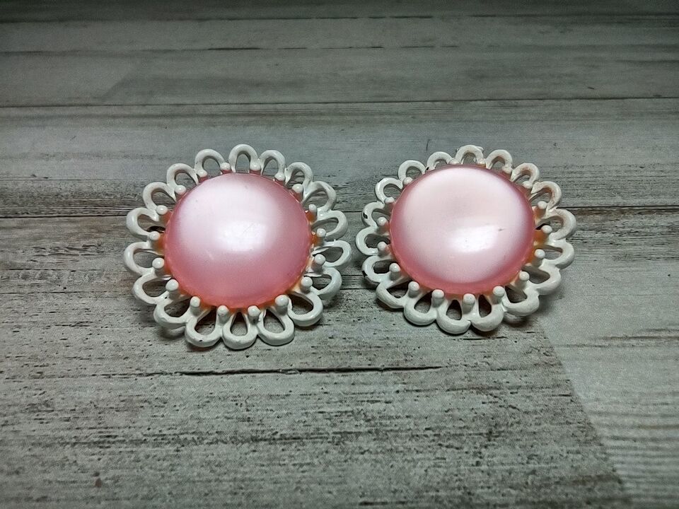 Primary image for Vintage Retro Mod Pink Moonglow Daisy w/ Painted White Petals Clip On Earrings