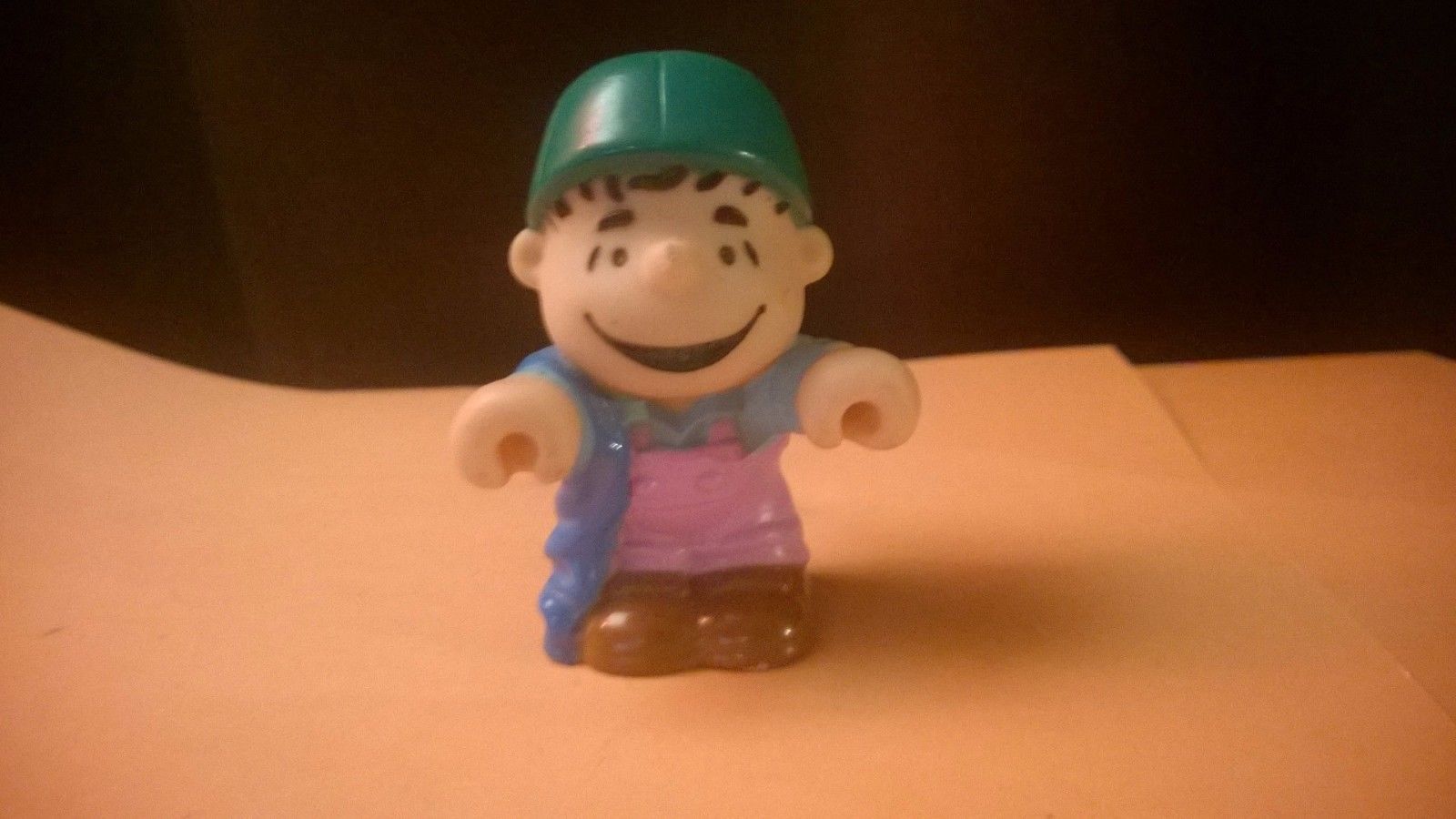Peanuts Gang Linus Vinyl Soft Plastic Toy Blue Blanket Figurine - $5.00