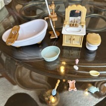 Sylvanian Families Epoch Bathroom Furniture Set Bathtub Vanity Accessories Lot - £15.47 GBP