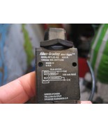 Rare Allen Bradley Photoswitch Grand Angle Diffus Capteur 180mm Ma #42KL... - $913.49 MXN