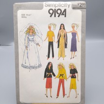UNCUT Vintage Craft Sewing PATTERN Simplicity 9194, Wardrobe for 11.5in ... - $17.42