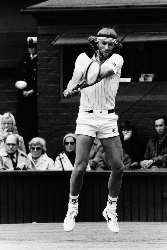 Bjorn Borg on court at Wimbledon 1980 18x24 Poster - $23.99
