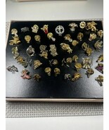 Lot Of 45 Religious Pins. - €32,25 EUR