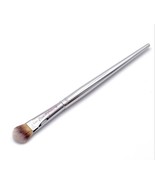 It Cosmetics Ulta All-Over Eye Shadow Brush #216 BRAND NEW! - $241.90 MXN