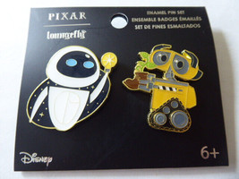 Disney Trading Pins Disney Pixar WALL-E and EVE Set - £22.31 GBP