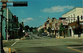 Downtown Hartford Wisconsin WI Street View Hwy 60 Pickups UNP Chrome Postcard - £2.33 GBP