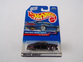 Van / Sports Car / Hot Wheels Mattel Street Art Series #21111 #H30 - $13.99