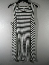 Old Navy Womens Body Con Fit And Flare Dress Sleeveless Black White Size L - $14.84