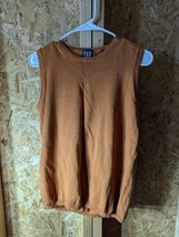 Gap medium size cotton knit tank top - $12.42