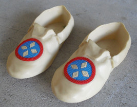 Lot of 2 Vintage Hard Plastic Indian Moccasin Shoe Toy Figurines 4 1/2 &quot;... - £14.55 GBP