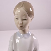 Lladro Girl With Flower Sculpture Figurine Spain Vtg Repaired Leg - £27.62 GBP