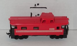 TYCO HO Scale Red Caboose #689 Model Freight Locomotive Train 8 Wheel - £11.82 GBP