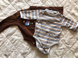 *Lot of 2 baby boys one-pieces, infant, size 0-3 months - £4.62 GBP