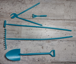 Vintage Mattel Barbie Garden Patio Tools 5 Piece Blue Rake Shovel Hoe Cl... - $15.68