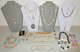 AVON Signed Jewelry Lot Huge Vintage - Now Estate Collection All Wearable 39pc - £59.27 GBP