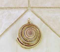 Sundial Sea Shell Pendant 18K gold Vintage Hand Crafted Artisan Healing Elements - £39.31 GBP