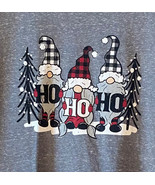 Gray T Shirt 3 Gnomes HO HO HO Plaid Hats Short Sleeves Snow Size Medium... - $331.98 MXN