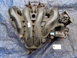 2007 Mazda 3 2.3 intake manifold assembly 1206052231 engine motor OEM L373 - $199.99