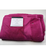 Tommy hilfiger NWT modern american pink 30”x54” bath towel sf - £14.09 GBP