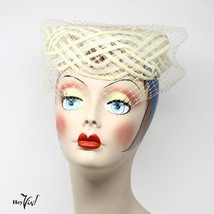 Vintage 1950s 3&quot; High Ivory Mesh Ring Pillbox Hat w Ribbons and Veil - H... - £25.16 GBP