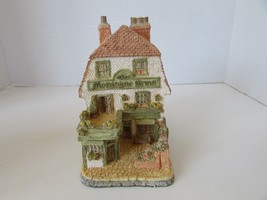 Malcolm Cooper  Tudor Montague Arms Sculpture 1985 John Hine Ltd GB 5&quot;h ... - $147.94 MXN