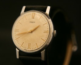 Rare vintage 1960&#39;s USSR, Pobeda 15 jewel manual wind wristwatch serviced! - £90.05 GBP