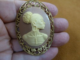 (CA20-90) RARE African American LADY mauve + ivory CAMEO oval brass Pin Pendant - £26.36 GBP