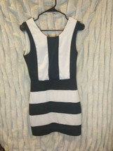 Runway Paris brand cocktail dress White and Black Size Small - $7.92