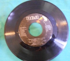 45 RPM: Dolly Parton &quot;Old Flames&quot; &quot;I Knew You When&quot; 1980 Vintage Music Record LP - £3.10 GBP