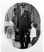 Vintage 1971 Pilot United Airline Boy/Girl looking up Uniform Wings-Orig... - $874.80 MXN