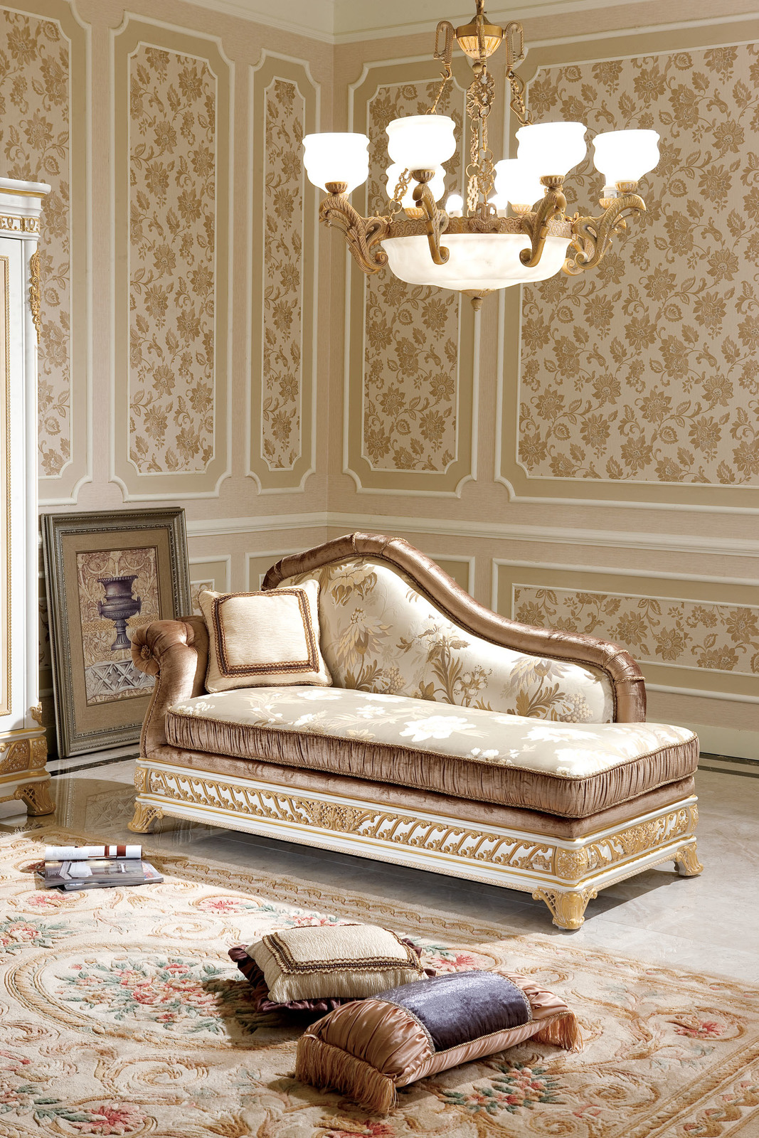 Luxurious Baroque-Inspired Chaise Lounge – Ornate Elegance Meets Supreme... - $3,375.00