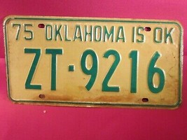 LICENSE PLATE Car Tag 1975 OKLAHOMA ZT 9216 Tulsa County [Y111 - $8.64