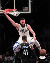 MILES PLUMLEE signed 8x10 photo PSA/DNA Milwaukee Bucks Autographed - £27.40 GBP