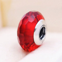 Red Fascinating Faceted Murano Glass Charm Bead For European Bracelet - £7.91 GBP