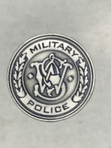 Smith &amp; Wesson Military and Police Lapel Pin - $301.53 MXN