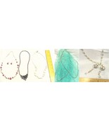 Lot of 5 Costume Jewelry Necklaces &amp; 1 Pair of Matching Earrings - €12,05 EUR