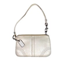 Coach Classic Off White Leather Wristlet Small Zippered Wallet Wrist Strap - $13.86