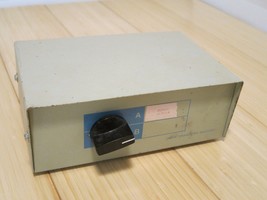 Vintage VGA HD15 2 Way Data Transfer Switch Box Female Port PC Mac Video... - £18.36 GBP