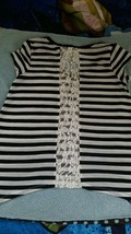 Derek Heart Juniors multi-color striped polyester sharkbite s/sleeve shirt S 072 - £5.50 GBP