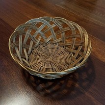 Vintage Woven Round Rattan Wicker Basket Wall Décor Cottage Farmhouse 10.5&quot; - $14.83