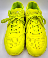 Skechers  Neon Yellow Womens Size 8 Athletic Shoes 73667 Bright Highlighter - £35.86 GBP