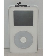 Apple iPod classic 4th Generation White (20 GB) M9282LL - $1,889.76 MXN