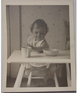  Thirsty Baby Girl In Highchair Reaching For Her Cup Black &amp; White Photo... - $74.06 MXN