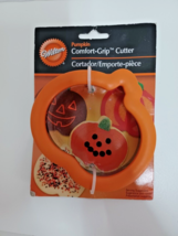 Wilton Halloween PUMPKIN Comfort-Grip Cookie Cutter New in Packaging With Recipe - £5.13 GBP